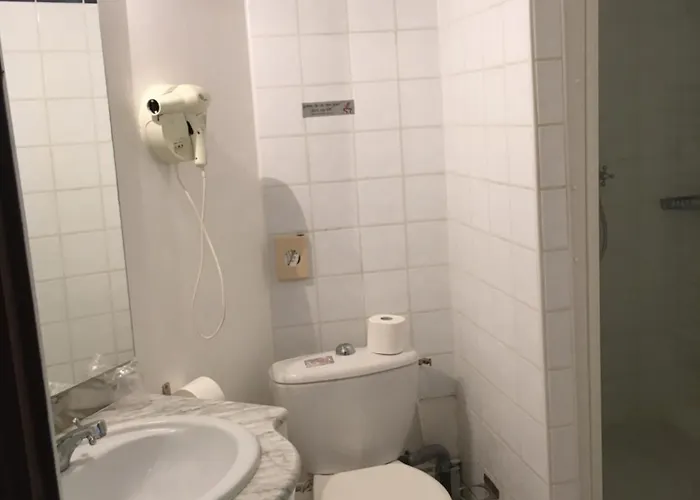 Chateau De Berticheres Hotel